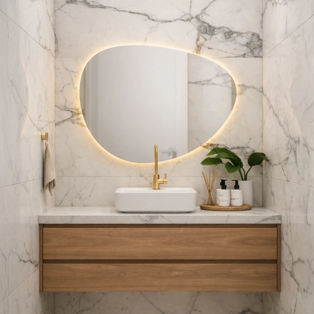 Espelho Orgânico com LED Bivolt - 80x60cm - Meu Rodapé