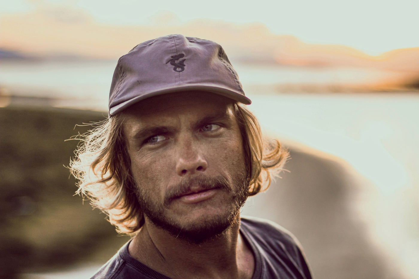 Foto de Julio Bazanella, especializado em captação de surf e fotografia de paisagem, sempre registrando as belezas naturais dos lugares por onde passa.